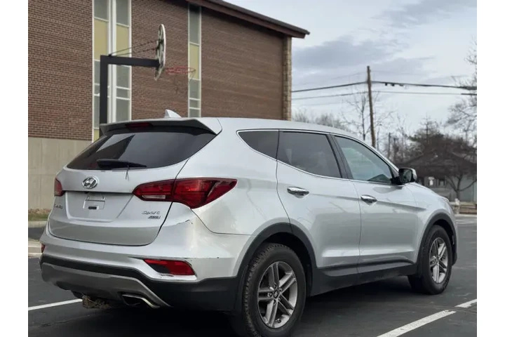 $7750 : 2017 Santa Fe Sport 2.4L image 5