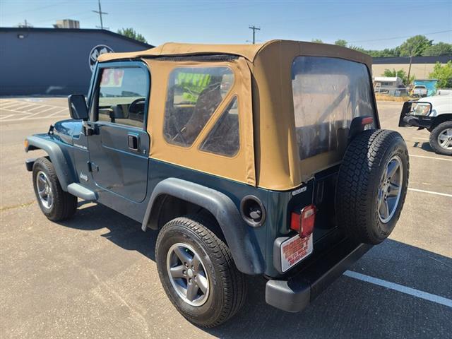 $11999 : 1998 Wrangler SE SUV image 5