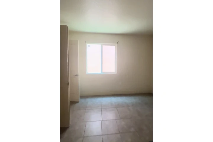 $800 : Cuarto privado image 2