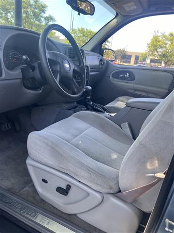 $3550 : 2006 Chevrolet Trailblazer image 3