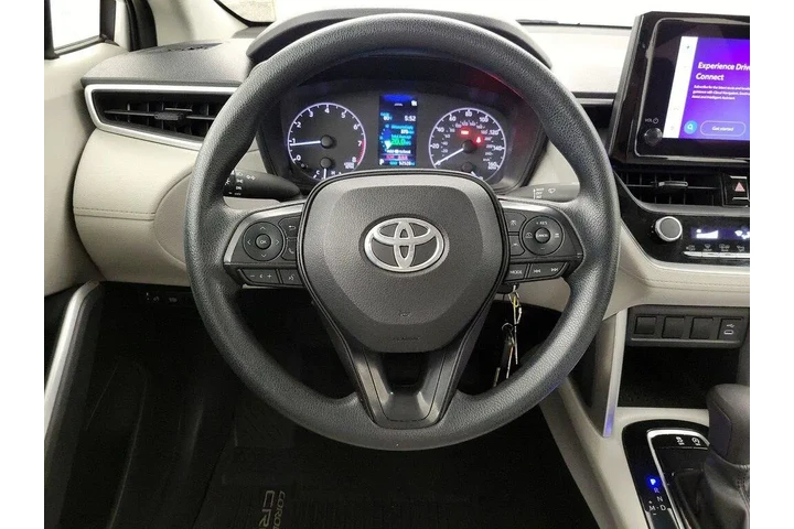 $23998 : Toyota Corolla Cross 2023 AW image 10