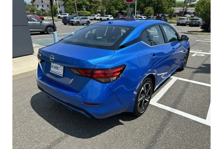 $19157 : Nissan Sentra 2025 SV 4dr Se image 5