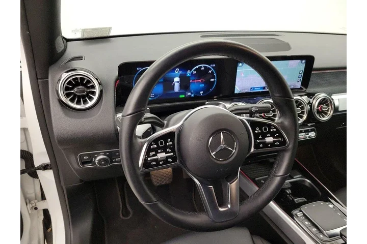 $28998 : Mercedes-Benz EQB 2023 EQB 2 image 10