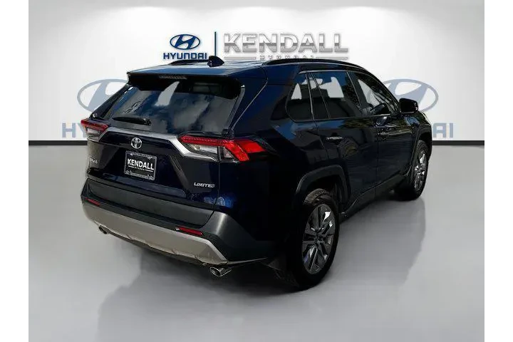 $29869 : Toyota RAV4 2024 Limited 4dr image 6