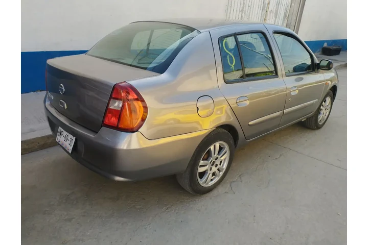 $47000 : Bonito platina 2004 image 2
