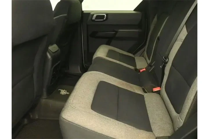 $31265 : Ford Bronco 2021 4x4 Base 4d image 10