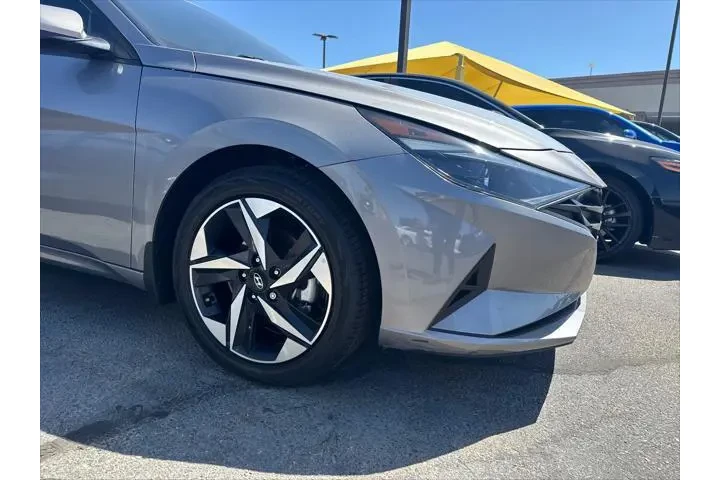 $21489 : Hyundai ELANTRA 2023 SEL 4dr image 4