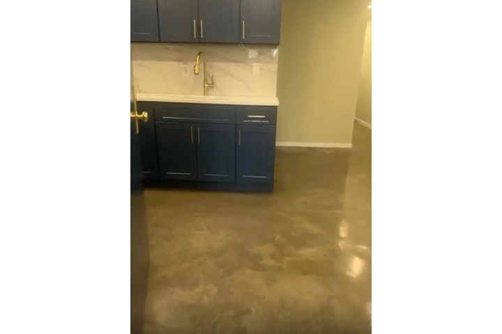 $2700 : Alquilo Apartamento EN CORONA image 2