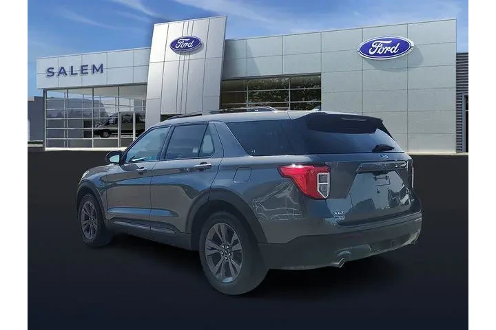 $34990 : Ford Explorer 2023 AWD XLT 4 image 4