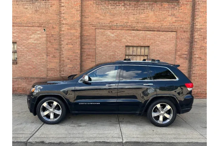 $14500 : 2014 Grand Cherokee Overland image 4