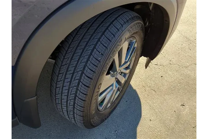 $33875 : Nissan Pathfinder 2025 SV 4d image 7