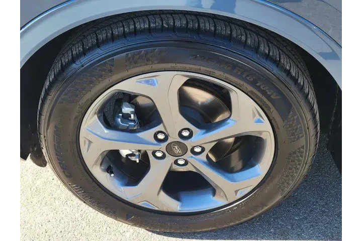 $20995 : Ford Escape 2024 ST-Line 4dr image 9