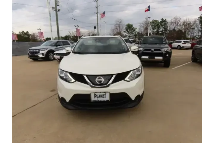 $14911 : Nissan Rogue Sport 2019 S 4d image 4