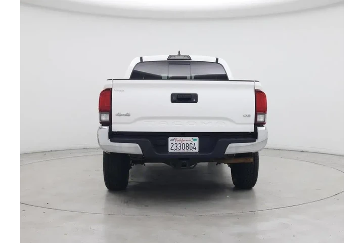 $30998 : Toyota Tacoma 2018 4x4 SR5 V image 6
