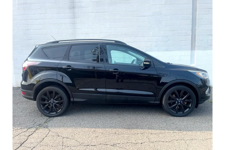 $11484 : 2017 Escape Titanium 4WD image 8