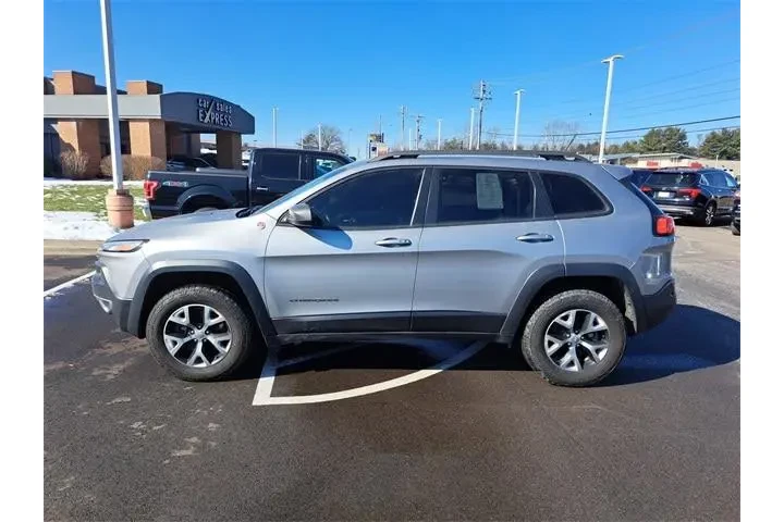 $9752 : Jeep Cherokee 2015 4x4 Trail image 2