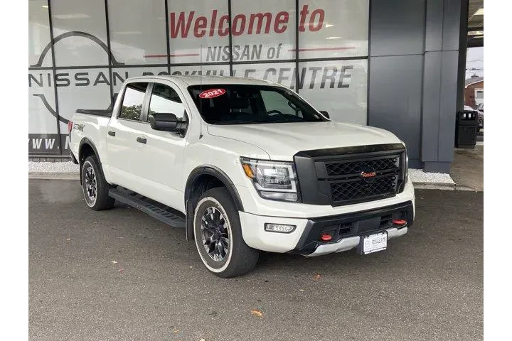 Nissan Titan 2021 4x4 PRO-4X image 2