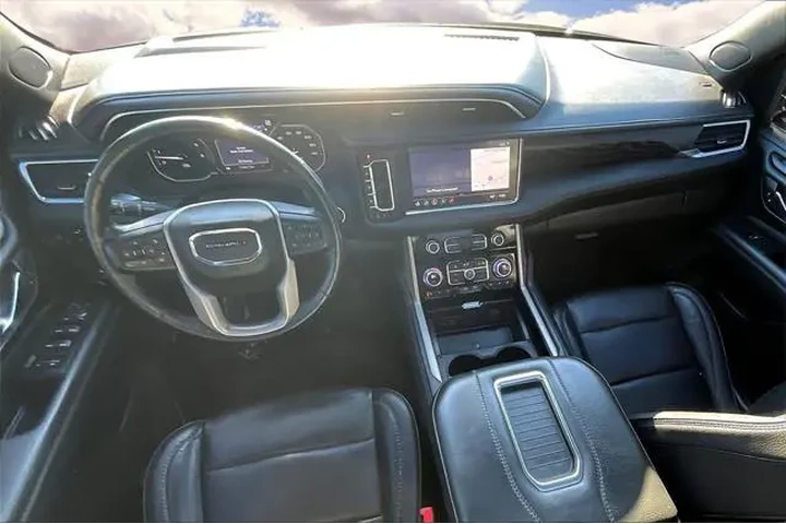 $39991 : GMC Yukon 2021 4x4 Denali 4d image 7