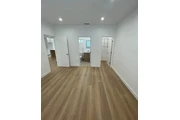 $2390 : Newly Renovated 3 Bed in LA thumbnail