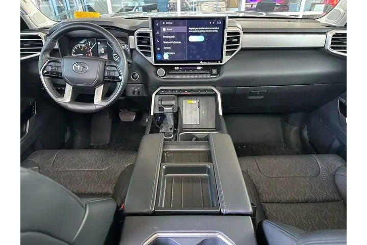 $39925 : Toyota Tundra 2023 4x2 Limit image 10