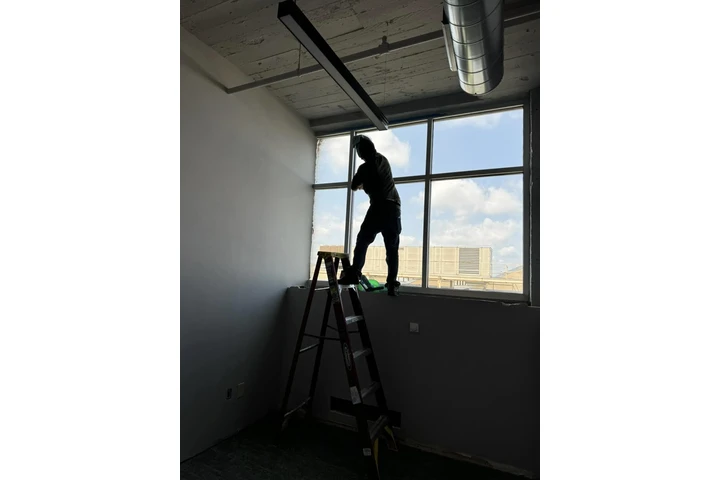 Lalis Cleaning Service LLC image 6