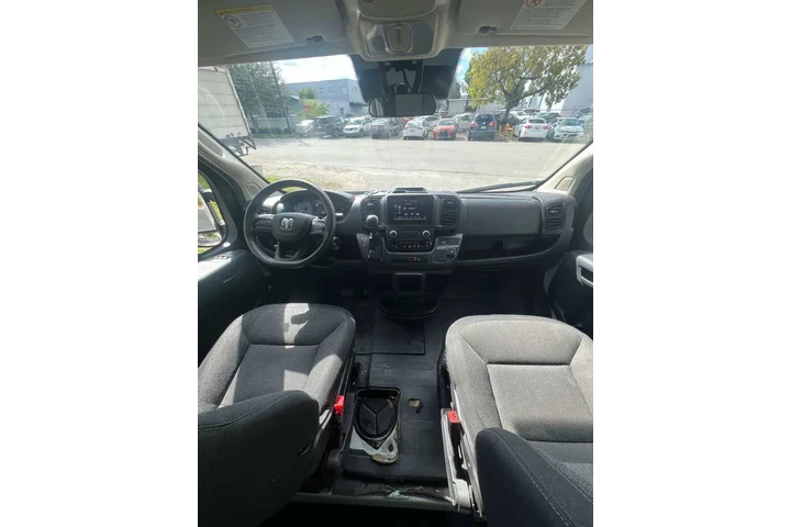 RAM promaster 2500 image 2