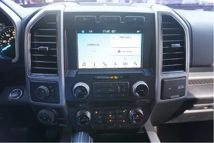 $27288 : Ford F-150 2018 4x2 Lariat 4 image 8