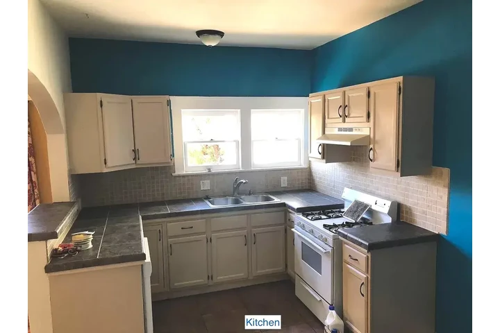 $1700 : Boyle Heights 3 & 2 image 5
