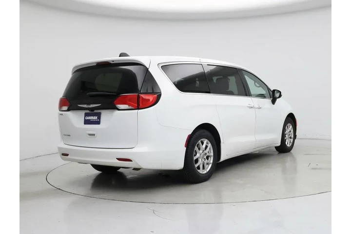 $21998 : Chrysler Voyager 2022 LX 4dr image 8