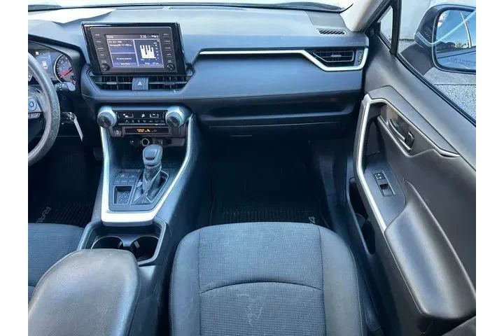 $18975 : Toyota RAV4 2019 LE 4dr SUV image 10