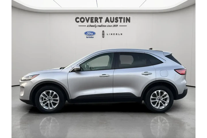 $17995 : Ford Escape 2020 SE 4dr SUV image 2