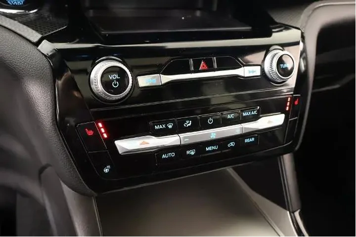 $39799 : Ford Explorer 2022 AWD ST 4d image 7