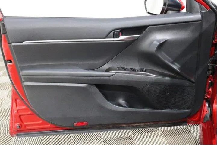 $27998 : Toyota Camry 2024 LE 4dr Sed image 6