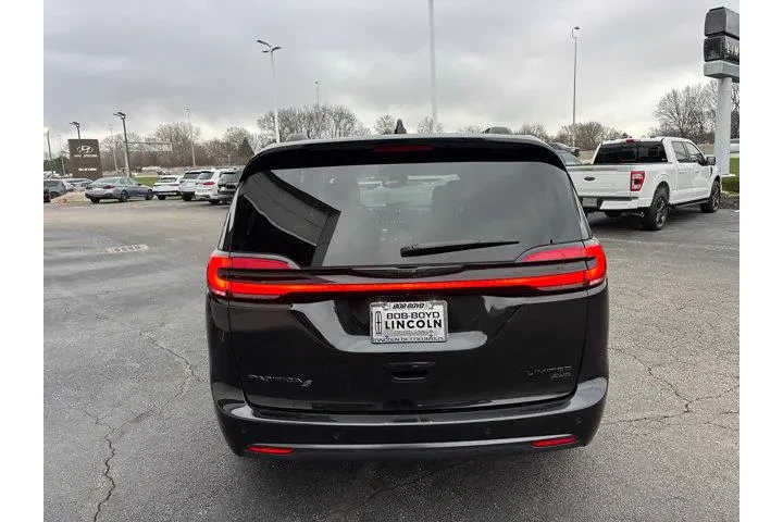 $35985 : Chrysler Pacifica 2023 AWD L image 6