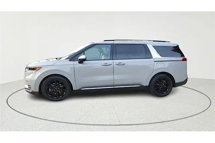 $31216 : Kia Carnival 2023 SX 4dr Min image 4