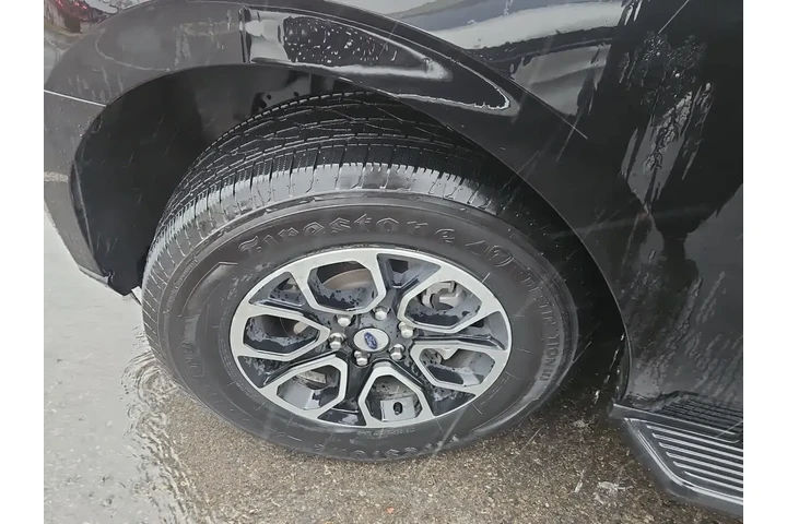 $34000 : Ford Expedition 2024 4x2 XLT image 3