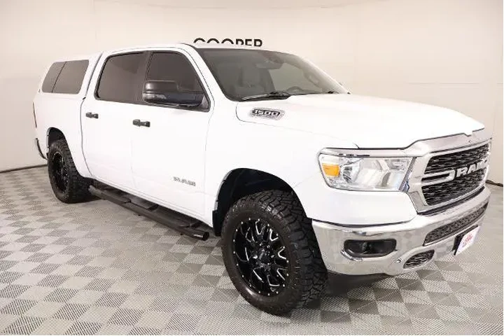 $32828 : Ram 1500 2023 4x4 Big Horn 4 image 1