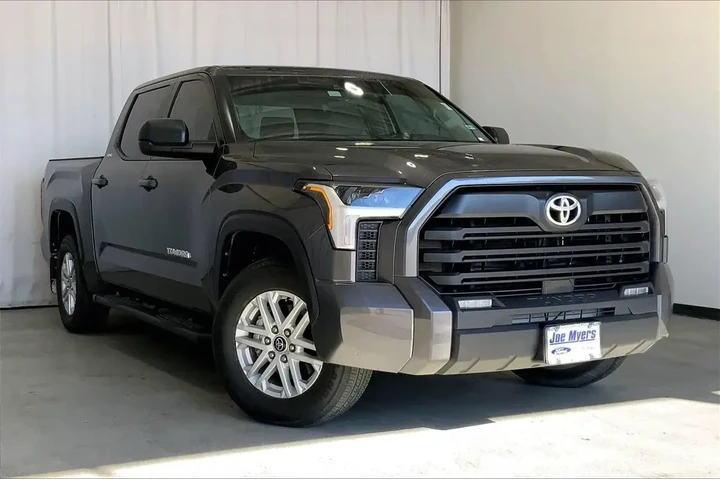 $38211 : Toyota Tundra 2024 4x2 SR5 4 image 1