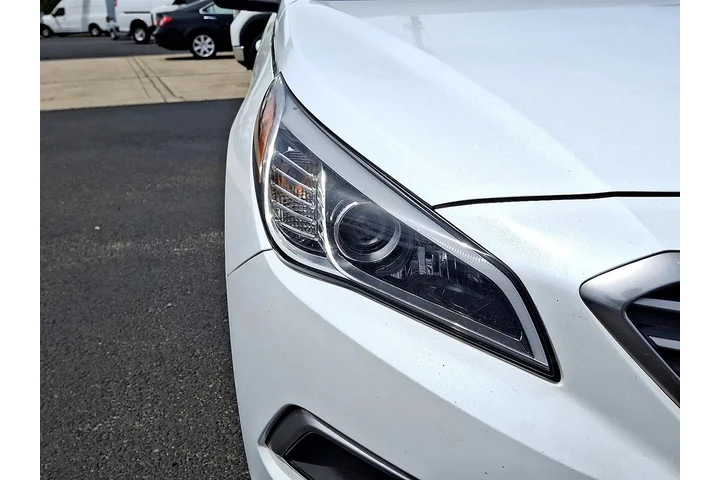 $9600 : 2016 Sonata SE image 9