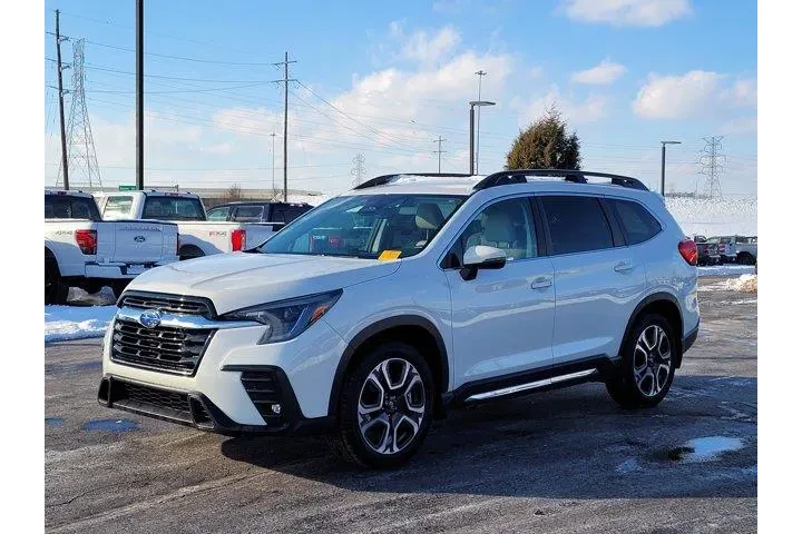 $31981 : Subaru Ascent 2023 AWD Limit image 7