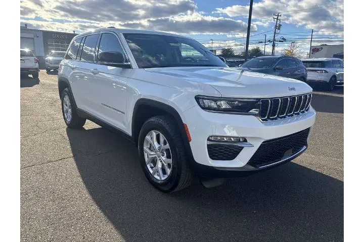 $30890 : Jeep Grand Cherokee 2023 4x4 image 7