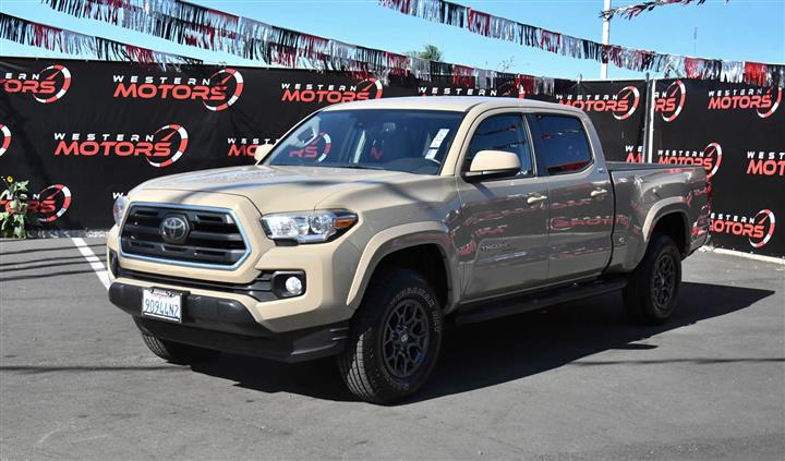 $28587 : Tacoma SR5 Pickup 4D 6 ft image 3