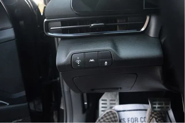 $26000 : Hyundai ELANTRA N 2022 4dr S image 7