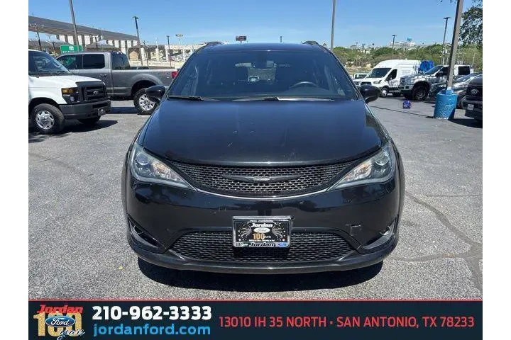 $18226 : Chrysler Pacifica 2020 Touri image 2