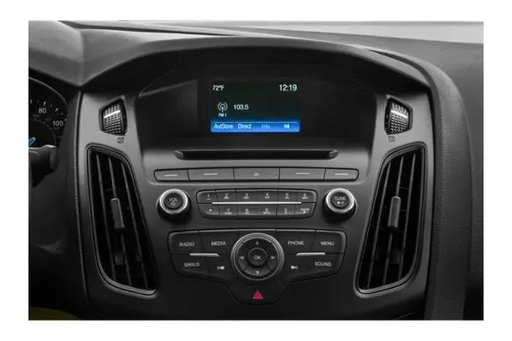 $11874 : Ford Focus 2018 SEL 4dr Seda image 10