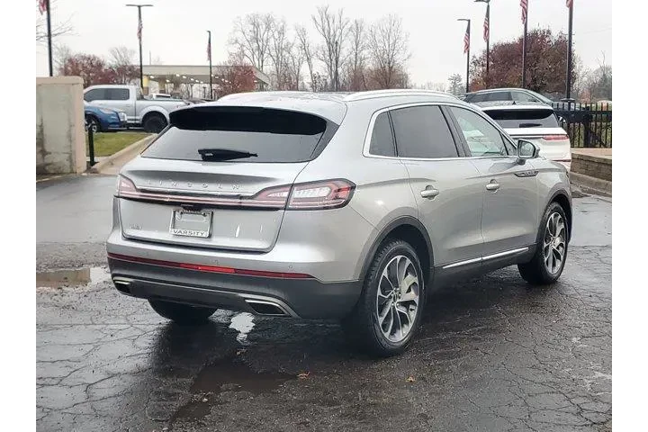 $37995 : Lincoln Nautilus 2023 AWD Re image 6