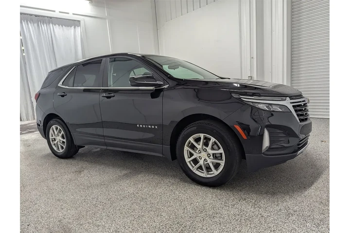 $23497 : Chevrolet Equinox 2024 LT 4d image 2