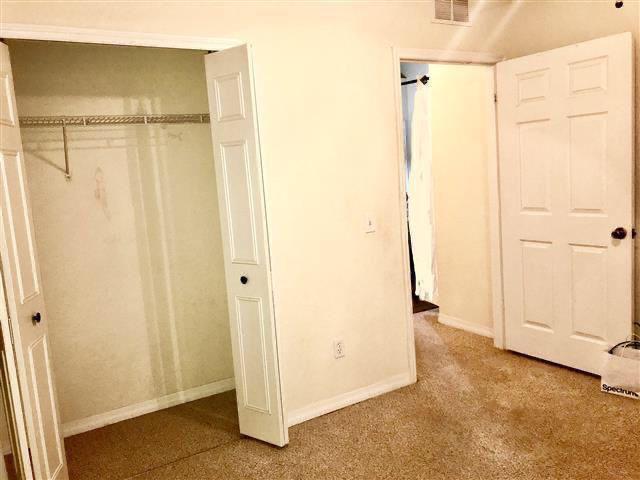 $950 : Room with private bathroom image 6