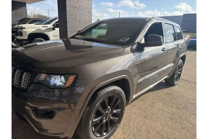 $12368 : Jeep Grand Cherokee 2018 4x2 image 1