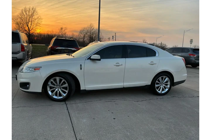 $8999 : 2009 MKS FWD image 4